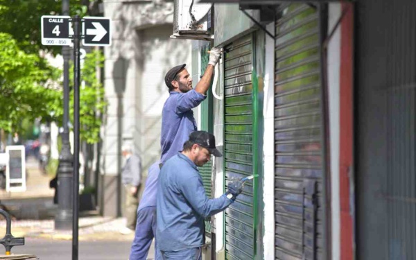 La Municipalidad realizó nuevas intervenciones de mejora bajo el programa Ciudad Limpia en La Plata