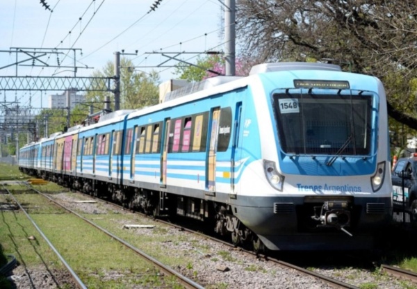 El Tren Roca de La Plata embistió a una persona en la Estación Quilmes: se trataría de un suicidio