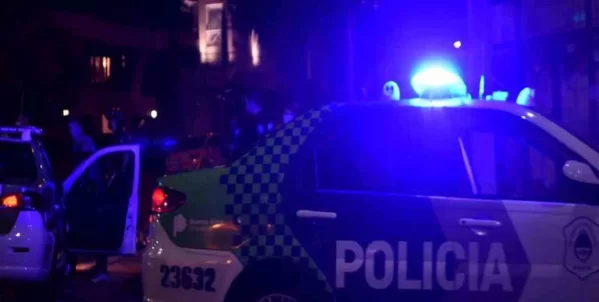 Detuvieron a dos hombres en La Plata que tenían pedido de captura por robo y hurto