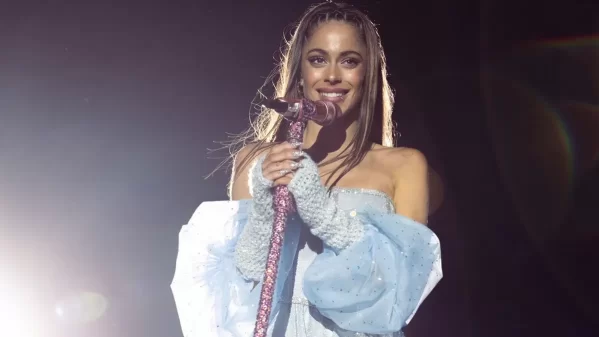 En su mega recital, Tini Stoessel recordó el mal momento de salud que vivió su papá