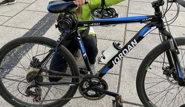 En medio de un robo en Altos de San Lorenzo se llevaron sus apuntes de la facultad