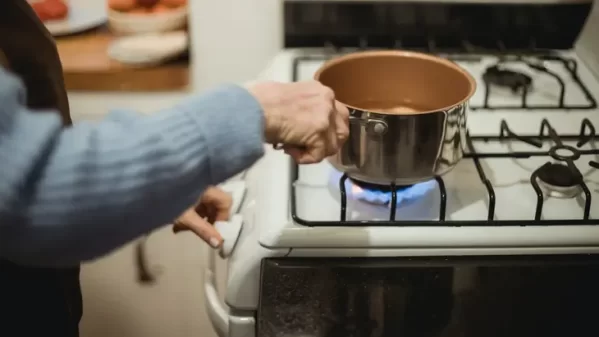 Confirman aumentos de luz y gas en septiembre: cuánto pagarán los usuarios bonaerenses
