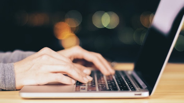 "Todo me sale mal": Pidi&oacute; el contacto de un pai umbanda y lo volvieron viral