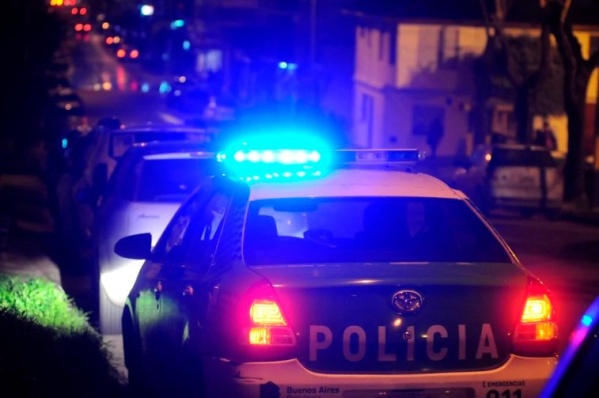 Un hombre golpeó a su pareja por una discusión en La Plata y secuestró a su propio hijo de 4 años