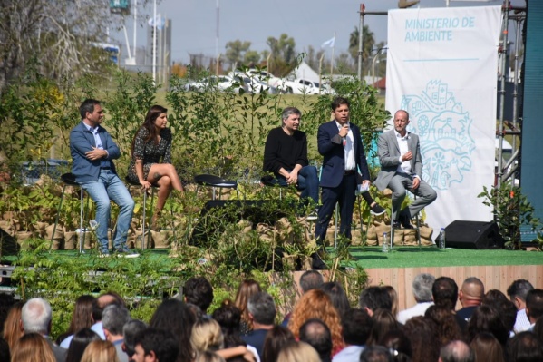 Kicillof lanzó el plan de gestión del flamante Ministerio de Ambiente en el Estadio Único: "Nos faltaba darle visibilidad"