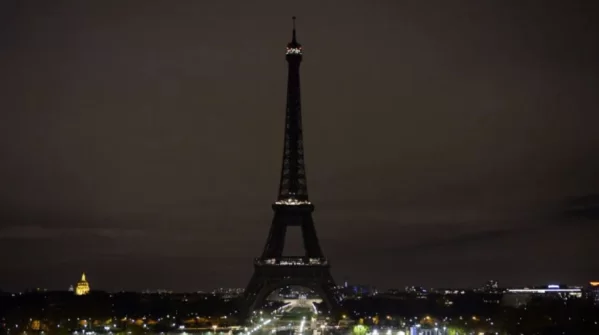 Francia prueba su manual de ahorro de energía: bonos por compartir el auto, más home office y menos luces
