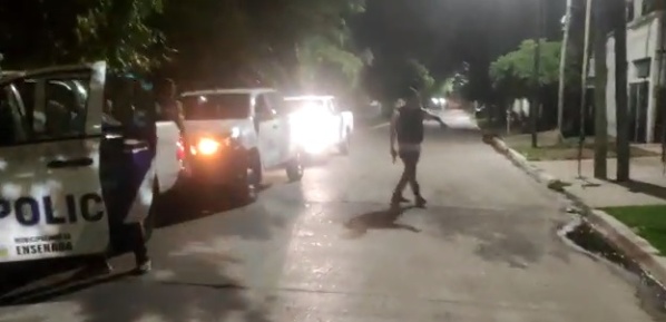 Un hombre viajó desde Berazategui hasta Ensenada para buscar al amante de su mujer y apuñalarlo en el cuello