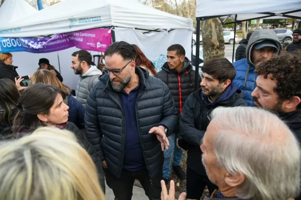Lanzaron una mesa para ofrecer atención a personas en situación de emergencia por el frío en La Plata