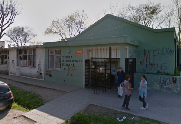 Saquearon un colegio para robar comida en City Bell