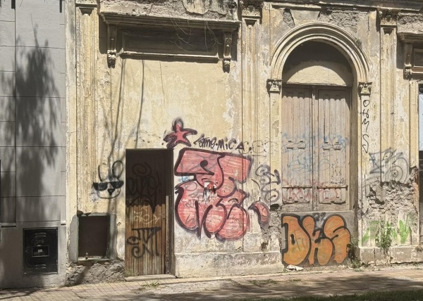 "En un tiempo en La Plata solo se verán edificios": Una casa antigua, una adivinanza y un debate por la identidad local