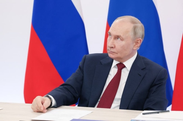 Rusia acusa a la Unión Europea y al Reino Unido de "presionar histéricamente" a Estados Unidos