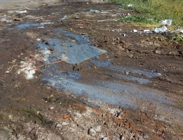 Vecinos de San Carlos reclaman por el deplorable estado de las calles