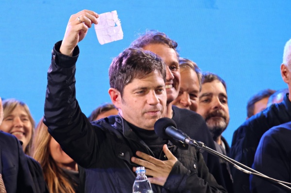 Axel Kicillof sobre Milei: “No nos puede gobernar la locura”