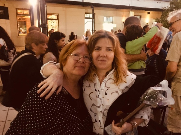 Vive en Berisso, sus abuelos huyeron de la Primera Guerra Mundial y su mamá la retaba en alemán: "Soy fanática de mis raíces”