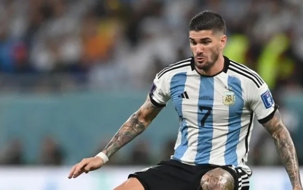 Rodrigo De Paul tiene una molestia física: está en duda para el partido del viernes ante Países Bajos