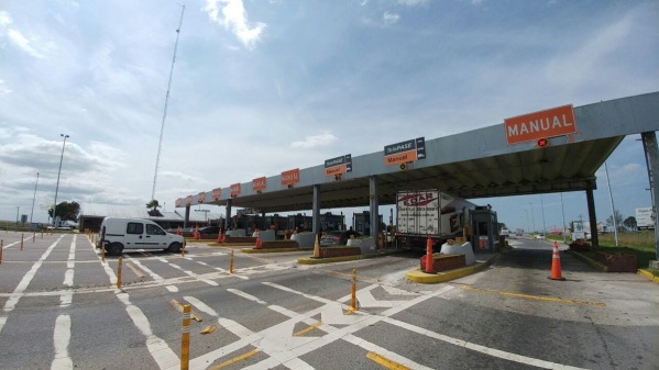 Liberaron los peajes de la Autopista Buenos Aires - La Plata por tiempo indeterminado