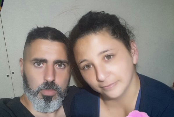 El gesto de un hombre sorprendi&oacute; a una familia que buscaba su tel&eacute;fono en Los Hornos: &ldquo;Este mensaje es para vos&hellip;&rdquo;