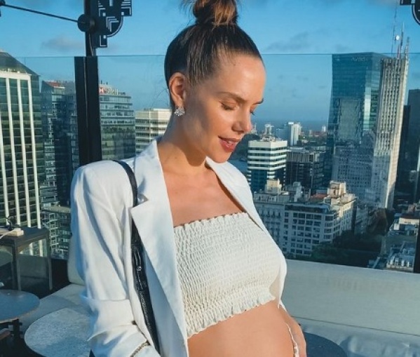 ¿Nena o nene? Julieta Nair Calvo reveló la ecografía de su bebé