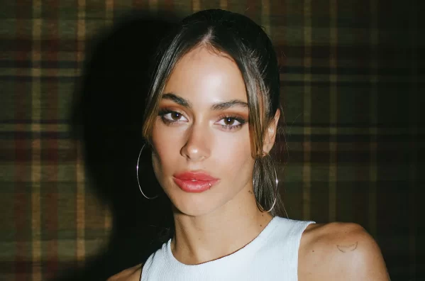 Tini Stoessel apostó por un look total black y arrasó en redes