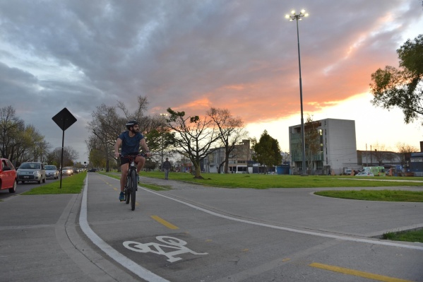 Se superaron los 46 kilómetros de bicisendas y ciclovías en La Plata: descomprime el tránsito y fomenta la actividad física