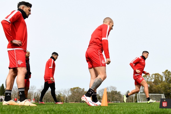 ¿Por qué el inicio de la semana será decisiva para Eduardo Domínguez?