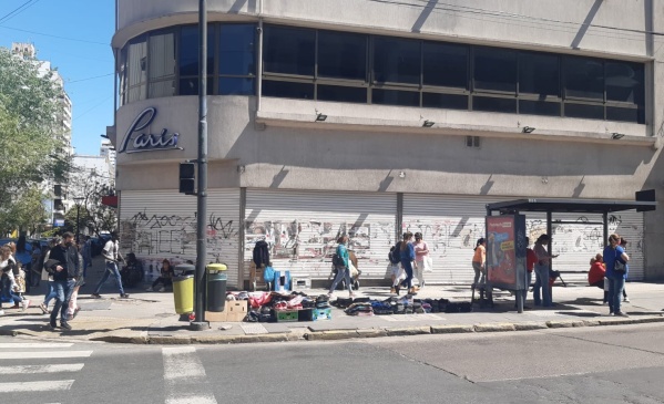 &ldquo;El centro en avenida 7 est&aacute; horrible, ya no es lo de antes&rdquo;: Comerciantes y vecinos se quejaron