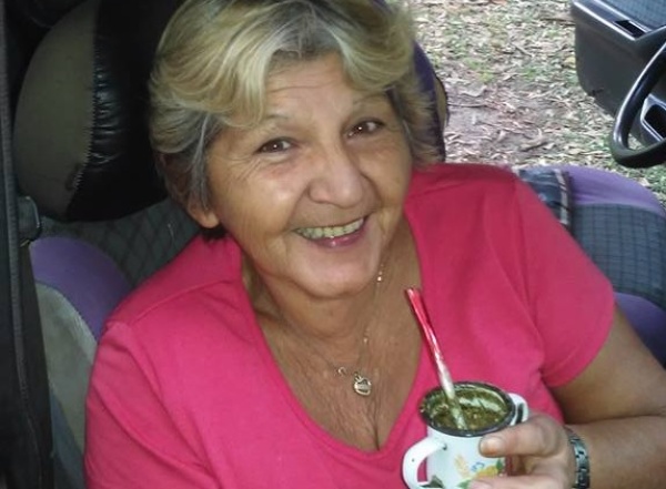 "Gringo Pomito", el platense que caminaba con sus verduras por City Bell y ahora es buscado por redes por sus "ex amigos"