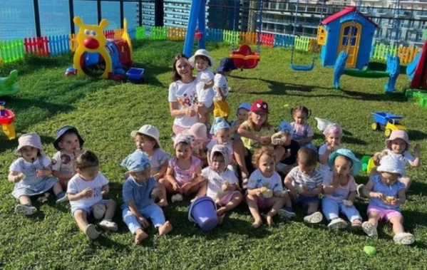 El extra&ntilde;o r&eacute;cord al que quiere llegar una joven de 23 a&ntilde;os que ya tiene 22 hijos: "Mis d&iacute;as nunca son aburridos"