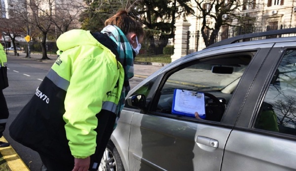 ¿De qué trata el sistema de quita de puntos en la licencia de conducir que se busca implementar en Provincia?