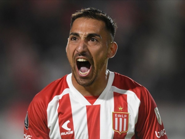 Javier Correa rendido ante los hincha del Pincha en su partida: "Son el alma de este club"