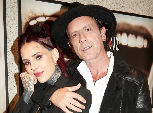 Coti sorprendió a Cande Tinelli en pleno show con la entrada de sus perros y los anillos: "Me explota el corazón"