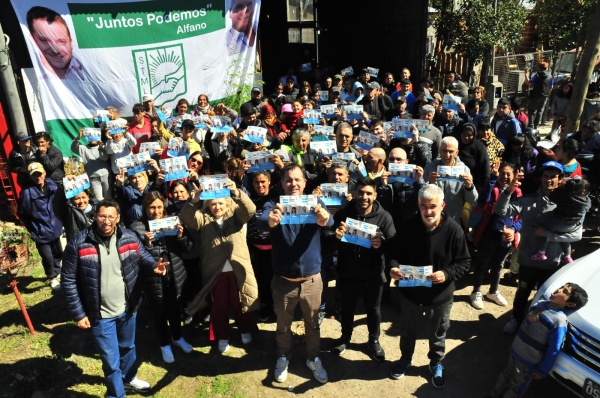 Contundente apoyo de los trabajadores municipales platenses a Julio Alak