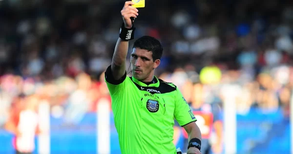 Gimnasia y Estudiantes tienen a sus árbitros para la última fecha