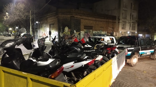 Secuestraron 50 veh&iacute;culos en operativos en La Plata