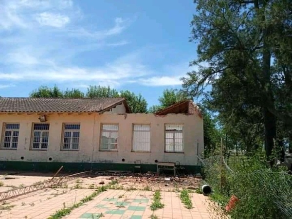 Acusan a Garro de quedarse con el dinero depositado por Provincia para refaccionar la Escuela 61: "Desaparecieron"