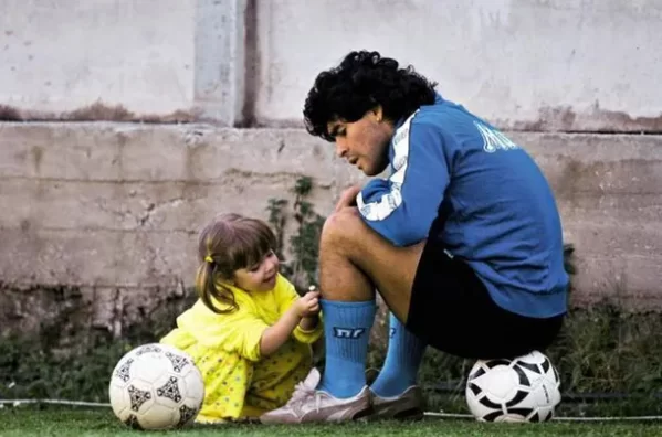 Dalma Maradona compartió la emotiva canción que le dedicó a su padre: "Yo te pido que me esperes"