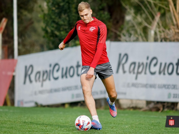 Zielinski perdió otro futbolista por lesión y una variante en ofensiva