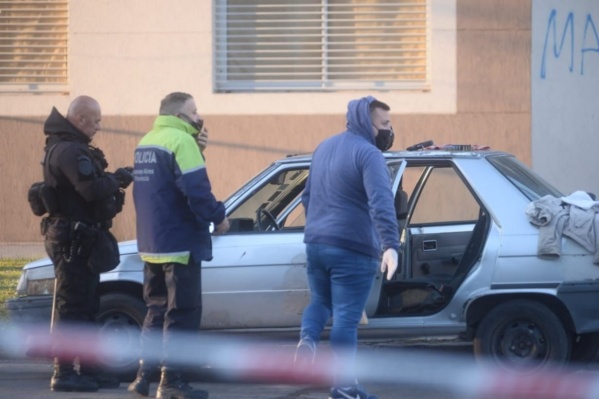 Un sangriento tiroteo en Tolosa dejó a tres personas heridas