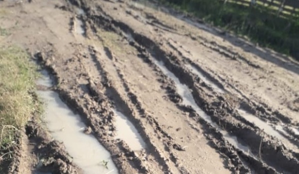"Las calles est&aacute;n intransitables": vecinos de Romero ya no saben c&oacute;mo pedir ayuda