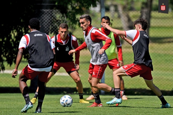 ¿Qué equipo y esquema planea Domínguez para jugar en La Bombonera?