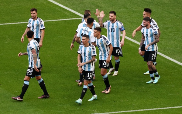 Se confirmó el equipo titular de la Selección Argentina para buscar el pase a semifinales