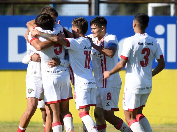 La Reserva Pincha ganó con suplentes y sueña con el clásico en cuartos 