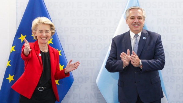 Desde M&uacute;nich, Alberto Fern&aacute;ndez se reuni&oacute; con la titular de la Comisi&oacute;n Europea