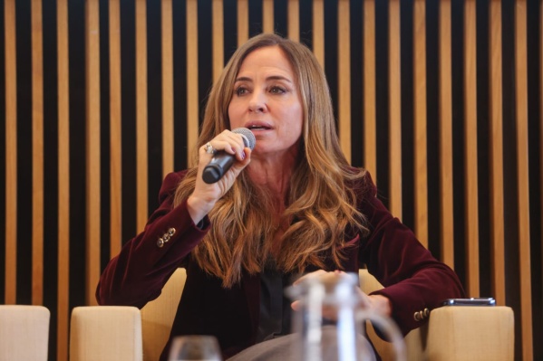 Tolosa Paz le reclama a Milei medidas para controlar laboratorios y no politizar la tragedia: "gobierne, Presidente”