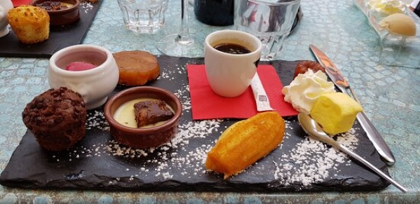 Su novio es cel&iacute;aco, pidieron men&uacute; especial en un restaurante platense y les dieron la comida equivocada