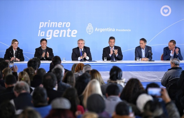 Kicillof: "Hay un plan de obras que cuenta con Naci&oacute;n, Provincia y los municipios; ah&iacute; est&aacute; la fortaleza y la integraci&oacute;n"