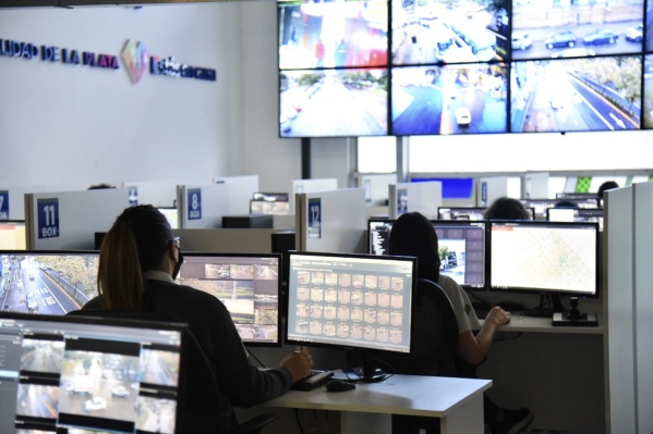 El Municipio platense presentó la red de prevención inteligente del delito: incluye lectores de patentes, cámaras y controles