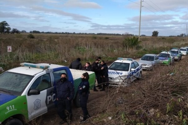 Encontraron un cadaver en un descampado de Los Hornos