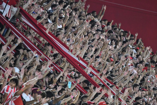 Estudiantes lanzó una audaz iniciativa y ofreció un premio para quienes se sumen 