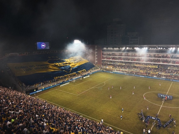 Se convoc&oacute; una mesa de trabajo entre el Municipio y la Provincia para regularizar la situaci&oacute;n fuera de las canchas de f&uacute;tbol